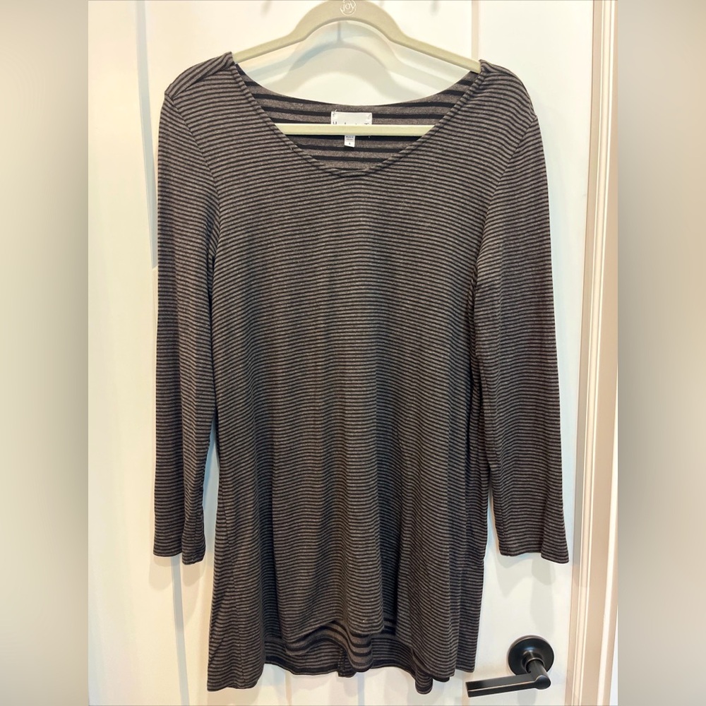 Habitat Women's Size Small Long Sleeve Mixed Stripe Tunic Top Gray Black Split